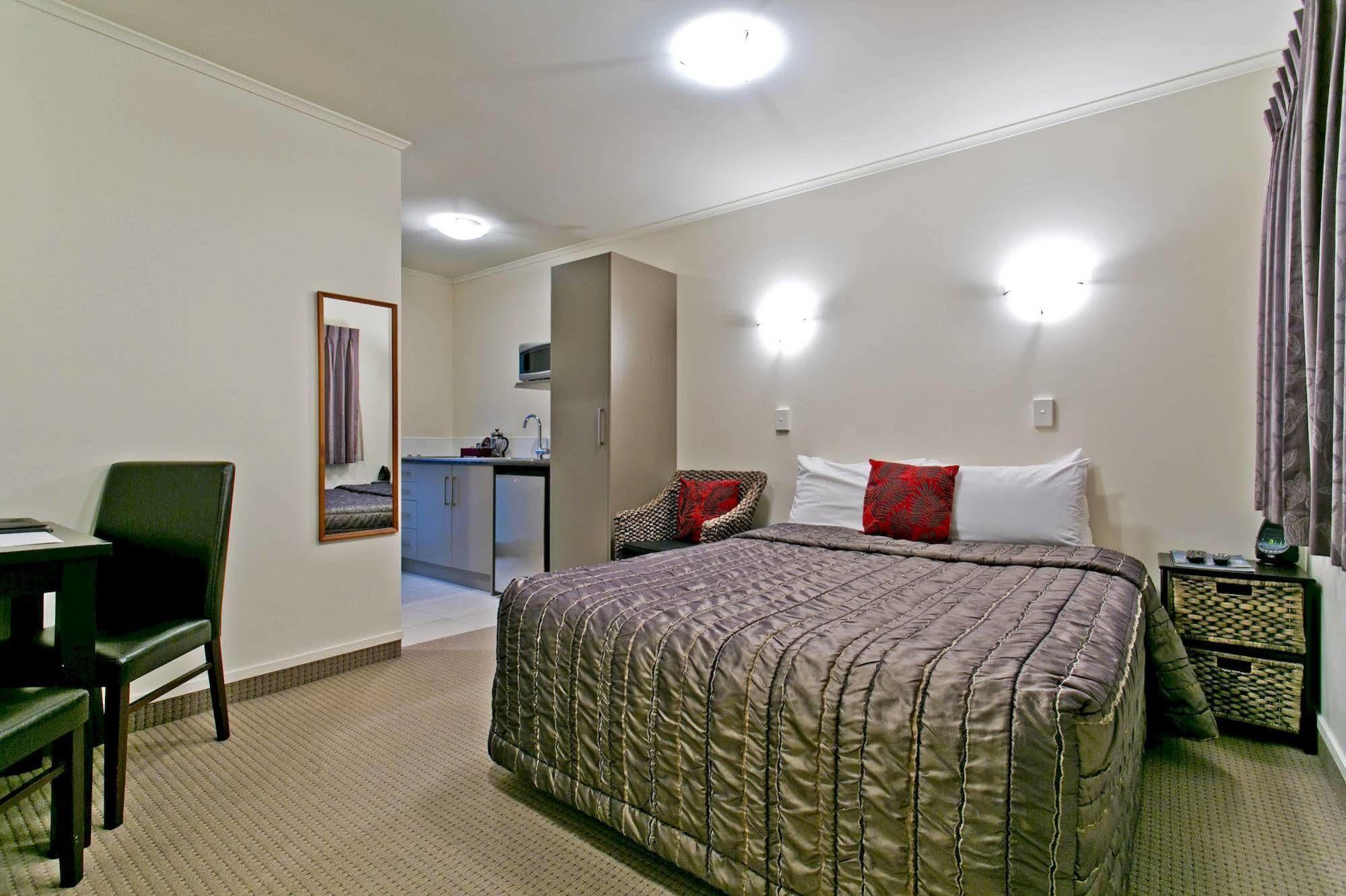 Ballinor Motor Inn Хамилтън Екстериор снимка